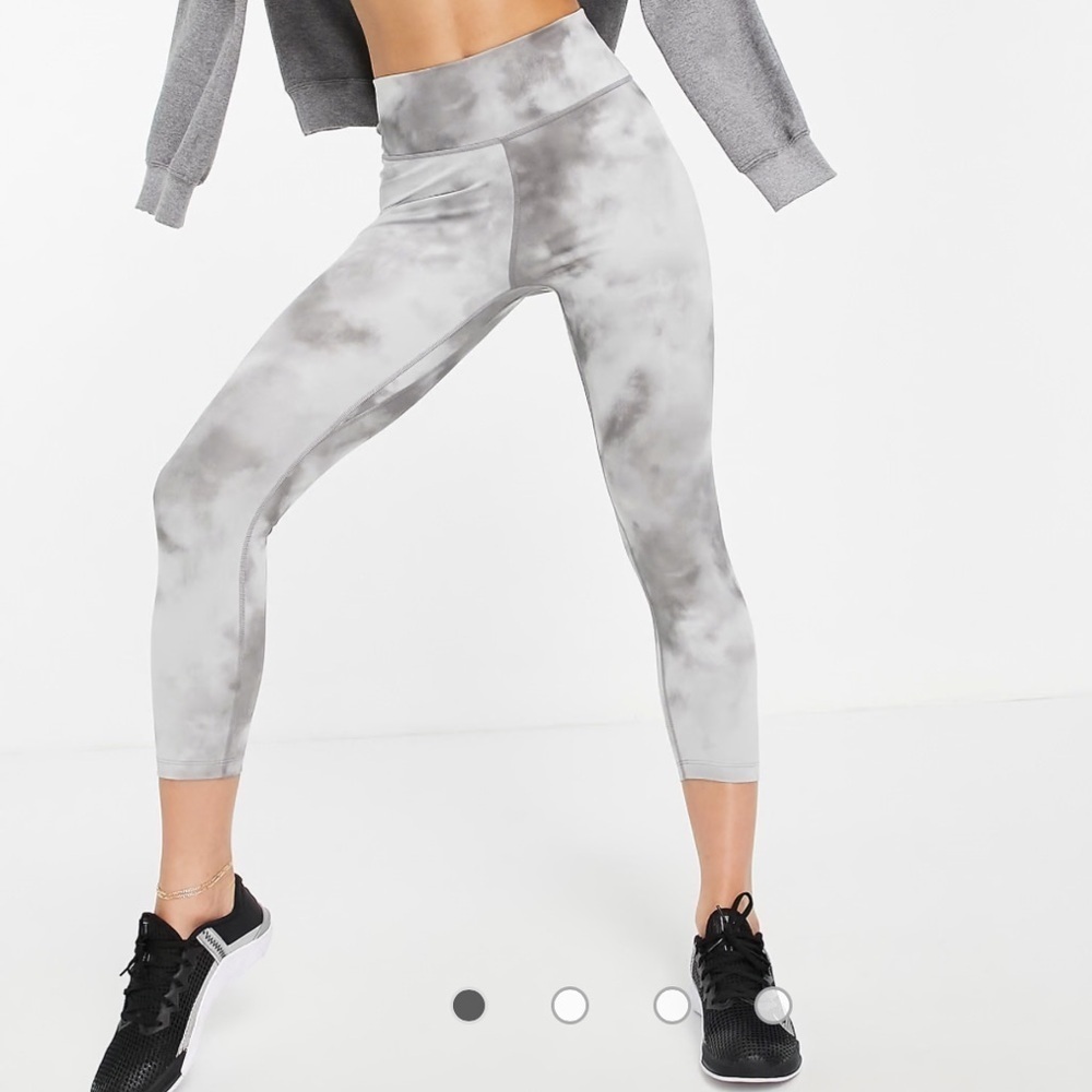 Nike Training Icon Clash One Sculpt cropped tie dye leggings in grey